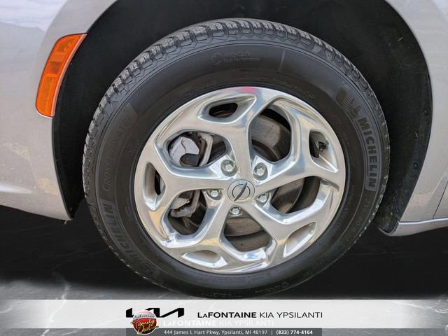 Used 2021 Chrysler Pacifica Limited AWD/4WD image 31