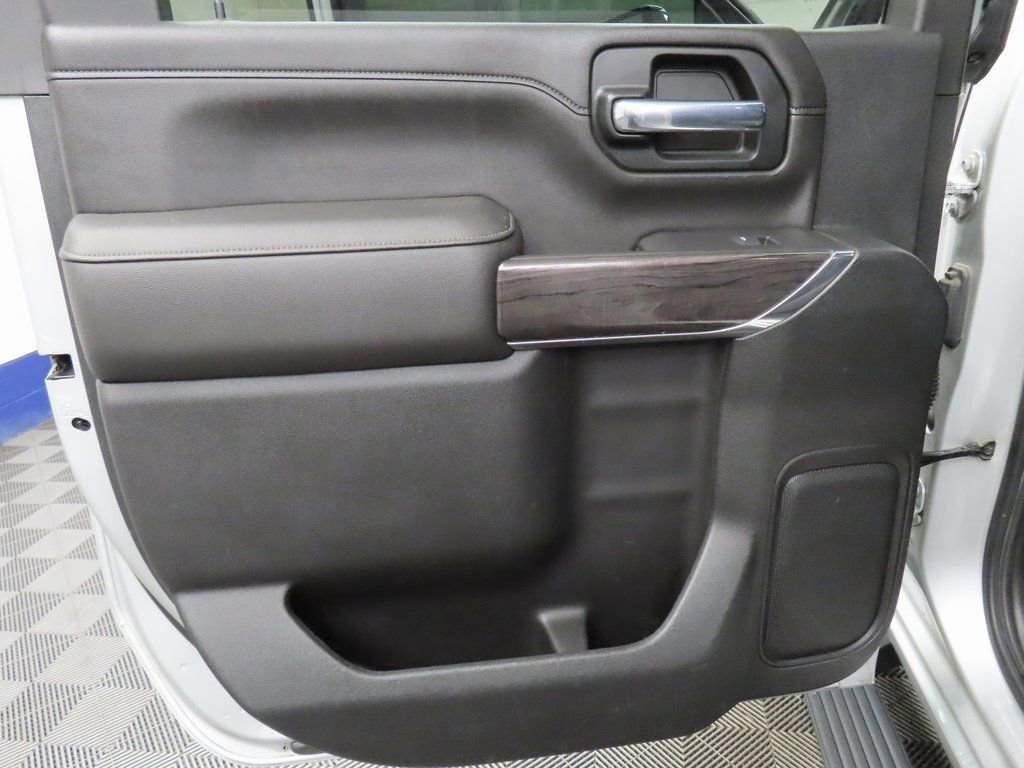 Used 2020 Chevrolet Silverado 2500 LTZ w/ LTZ Plus Package image 58