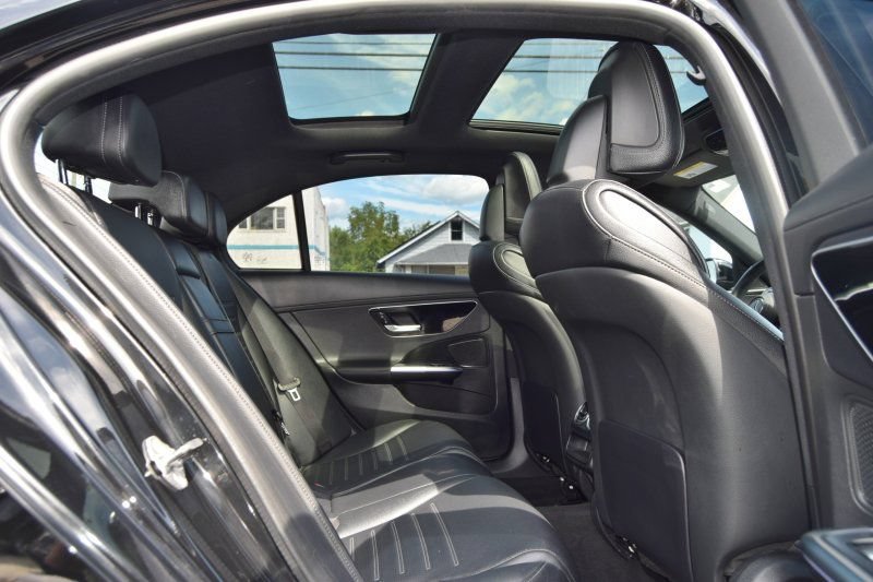Used 2023 Mercedes-Benz C 300 4MATIC Sedan image 35
