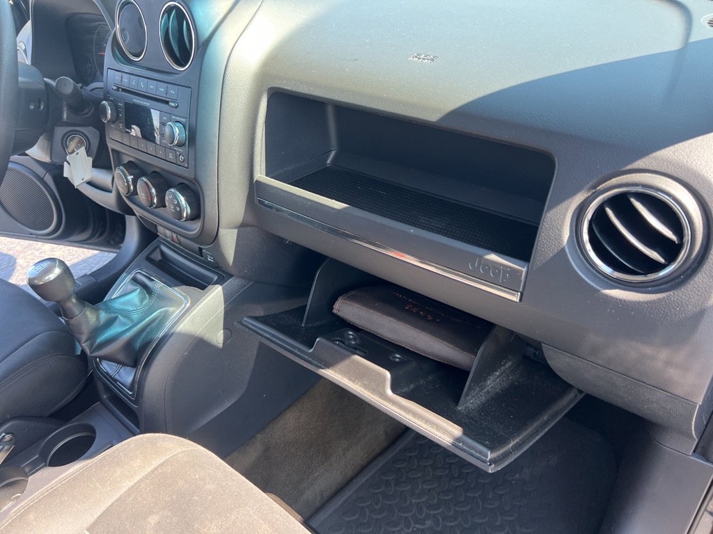 Used 2016 Jeep Patriot Sport image 23