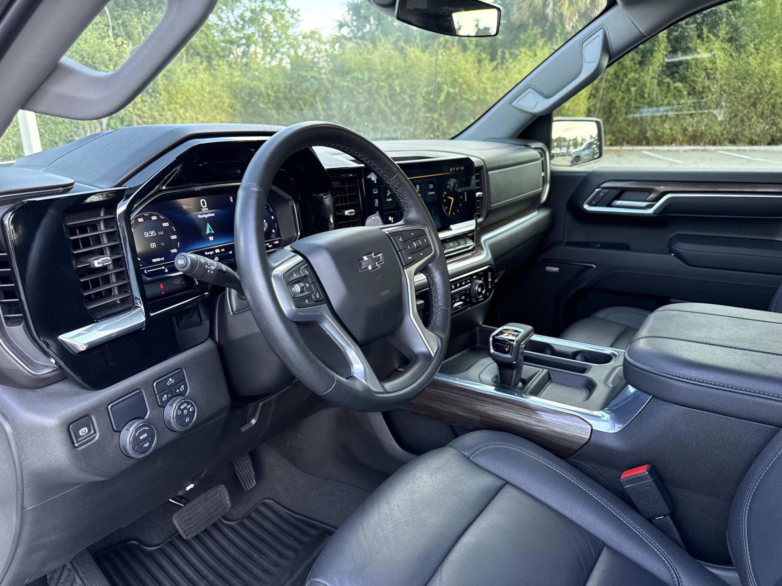 Used 2024 Chevrolet Silverado 1500 RST w/ Convenience Package II RWD image 20
