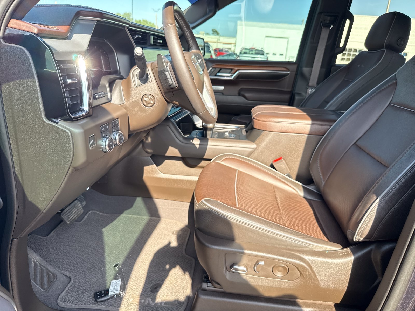 Used 2023 GMC Sierra 1500 Denali w/ Denali Reserve Package AWD/4WD image 22