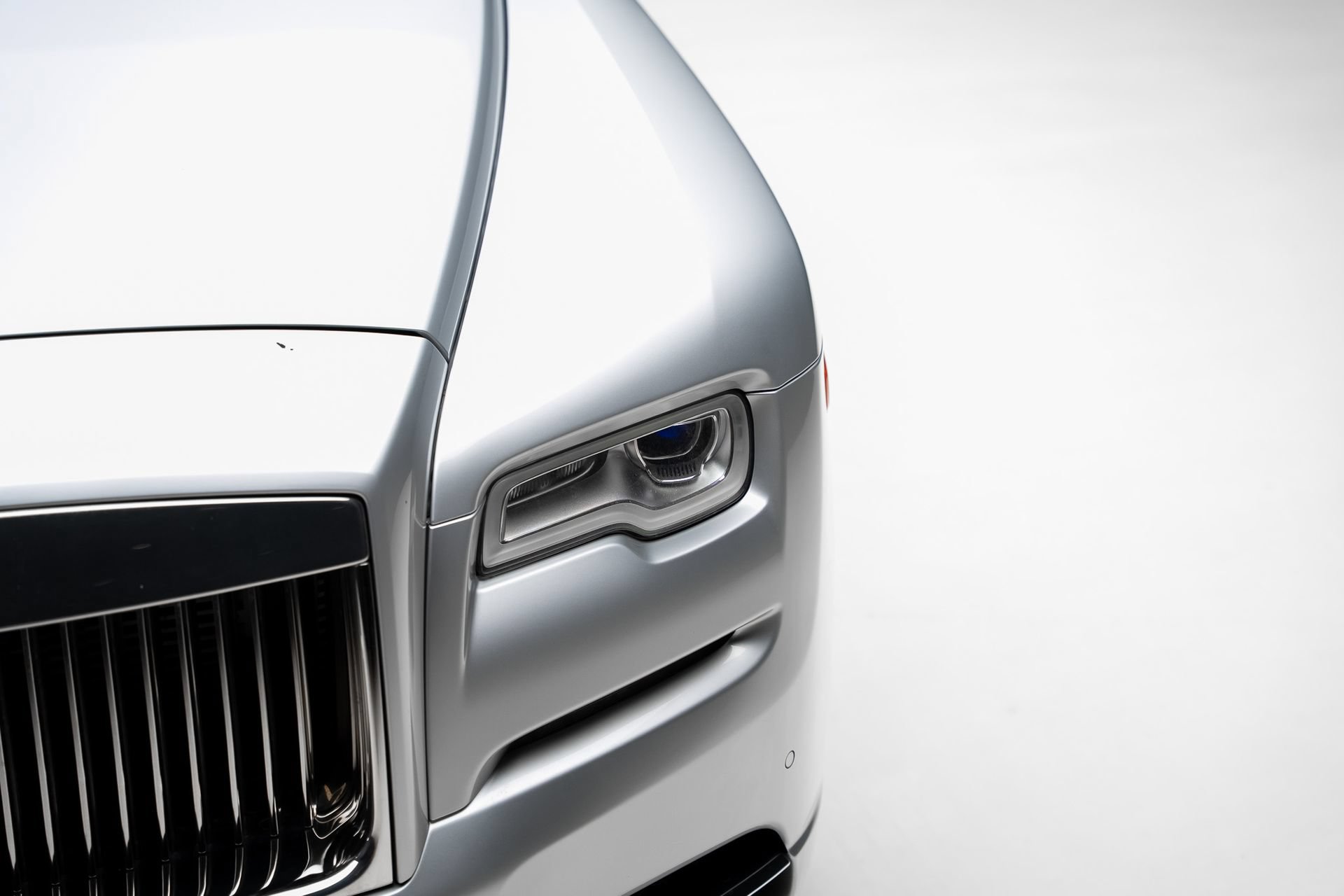 Used 2017 Rolls-Royce Dawn RWD image 13