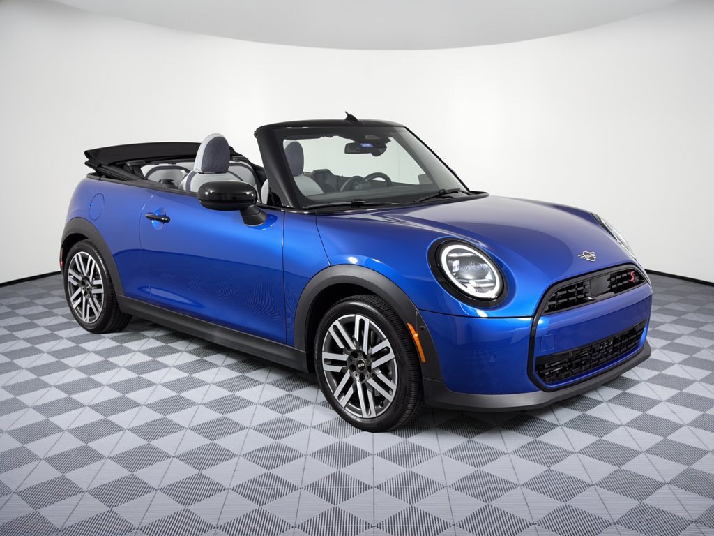 Certified 2025 MINI Cooper S FWD image 7