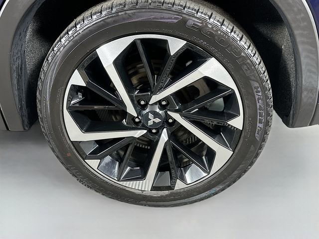 Used 2022 Mitsubishi Outlander SE image 32