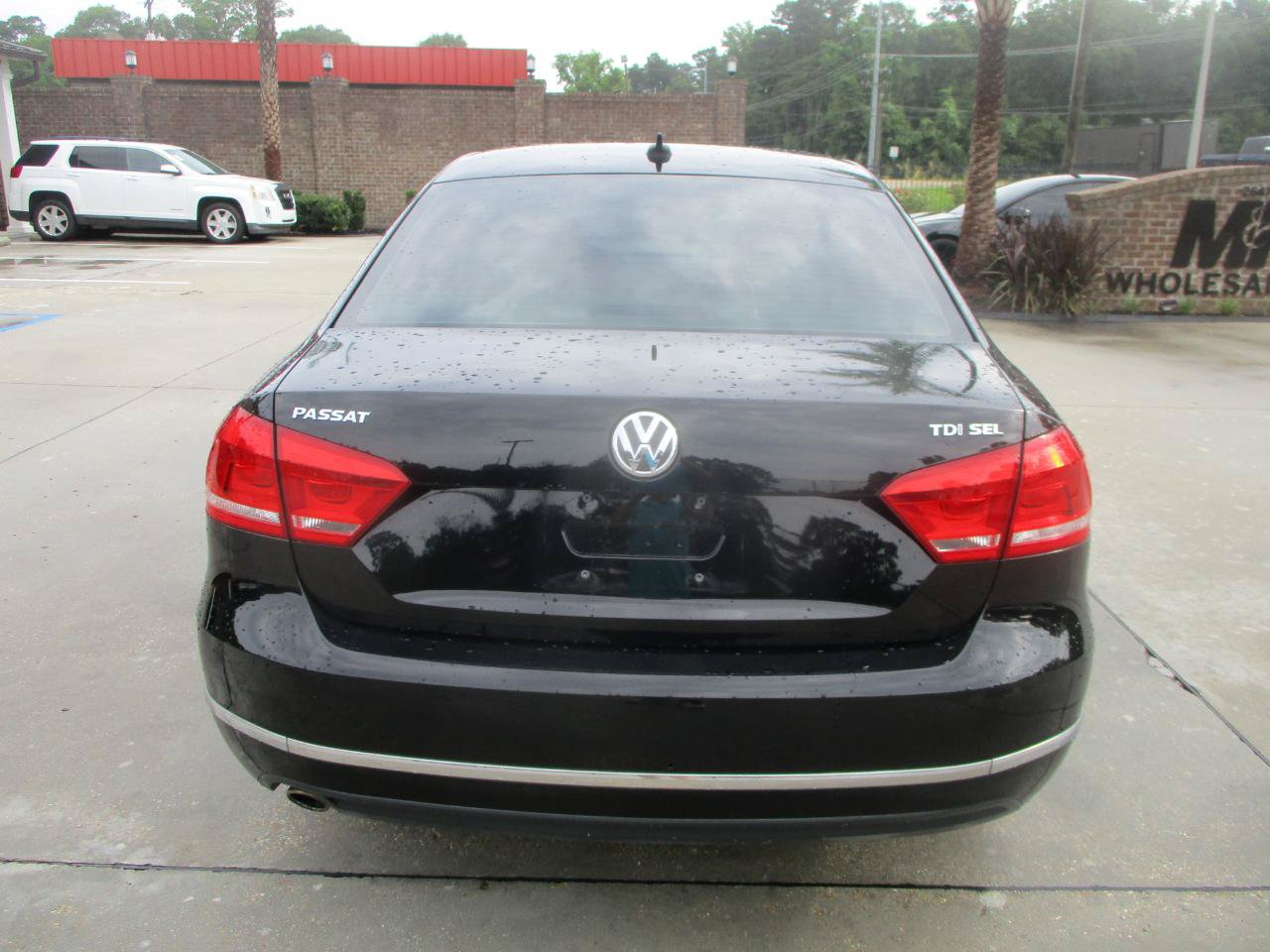 Used 2014 Volkswagen Passat TDI SEL Premium FWD image 10
