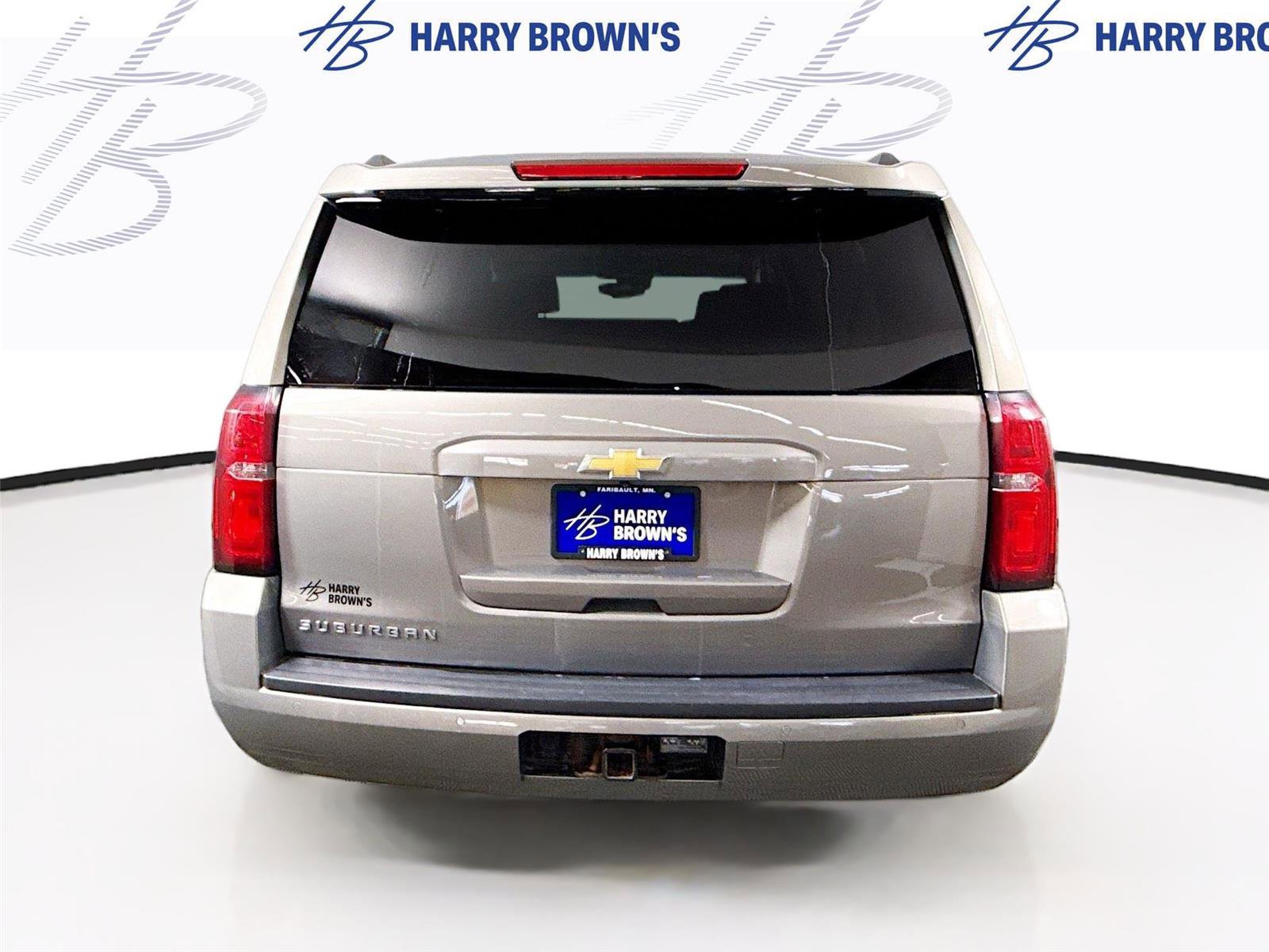 Used 2018 Chevrolet Suburban LT image 32