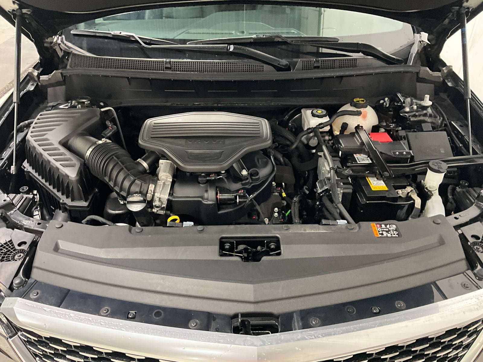 Used 2024 Cadillac XT6 Premium Luxury AWD/4WD image 13