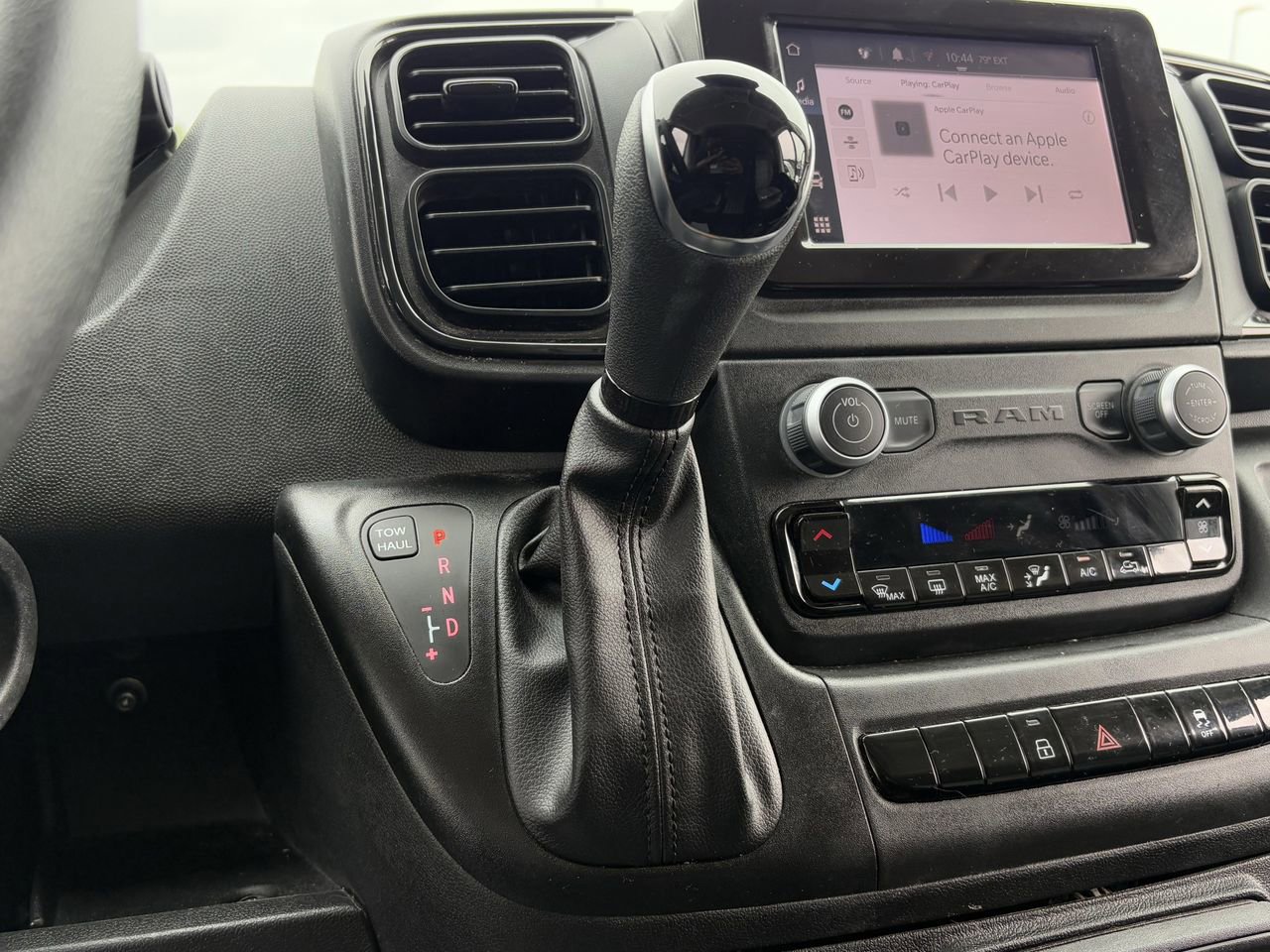 Used 2025 RAM ProMaster 2500 w/ Convenience Group image 17