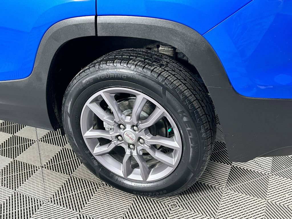 Used 2024 GMC Terrain SLT image 39