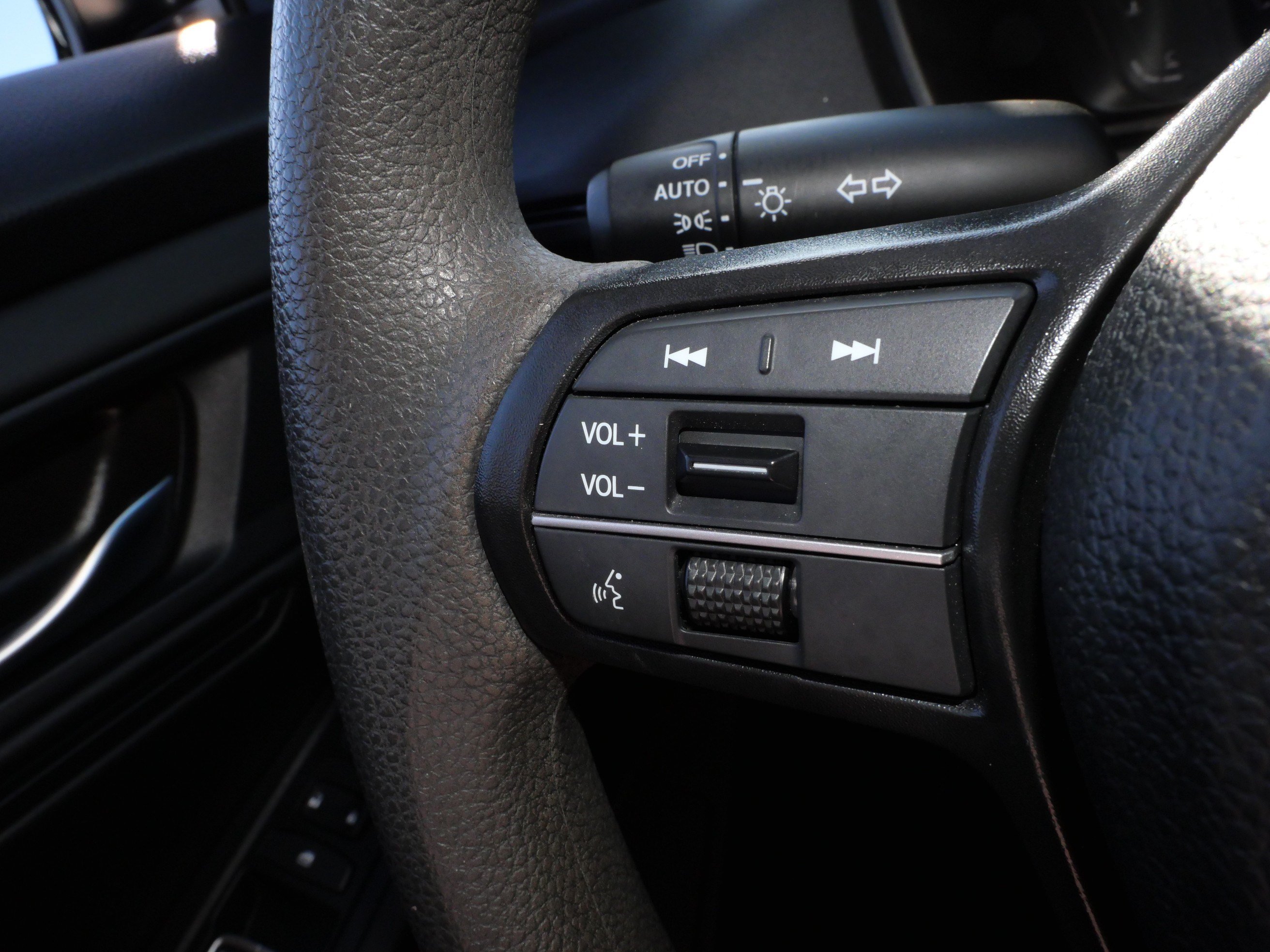 Used 2024 Honda Accord EX image 27