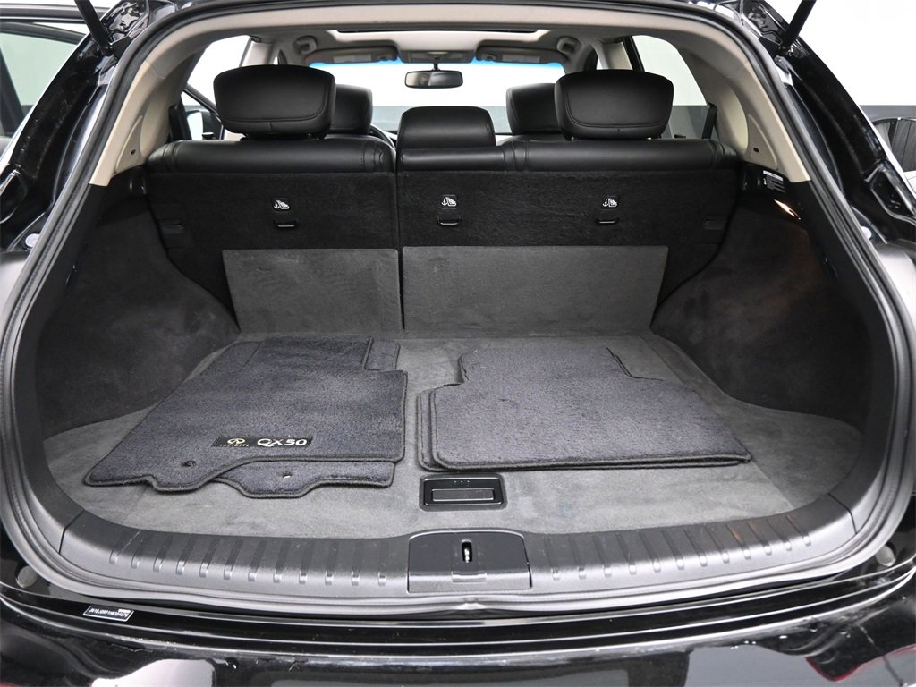 Used 2017 INFINITI QX50 2WD w/ Premium Plus Package image 17