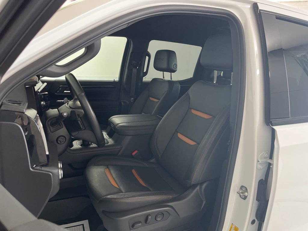 Used 2025 GMC Sierra 1500 AT4 image 17