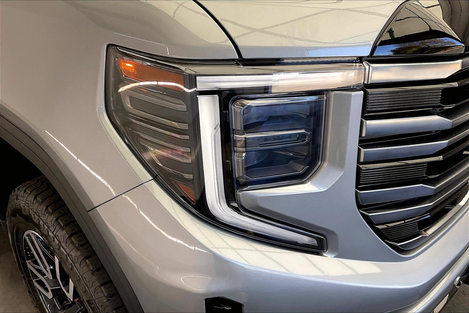 Used 2026 GMC Sierra 1500 AT4 w/ AT4 Premium Package AWD/4WD image 28