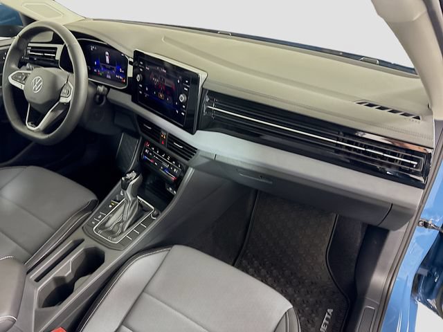 New 2026 Volkswagen Jetta SE FWD image 30