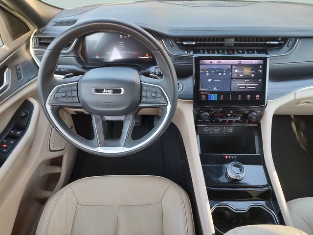Used 2023 Jeep Grand Cherokee Limited RWD image 10
