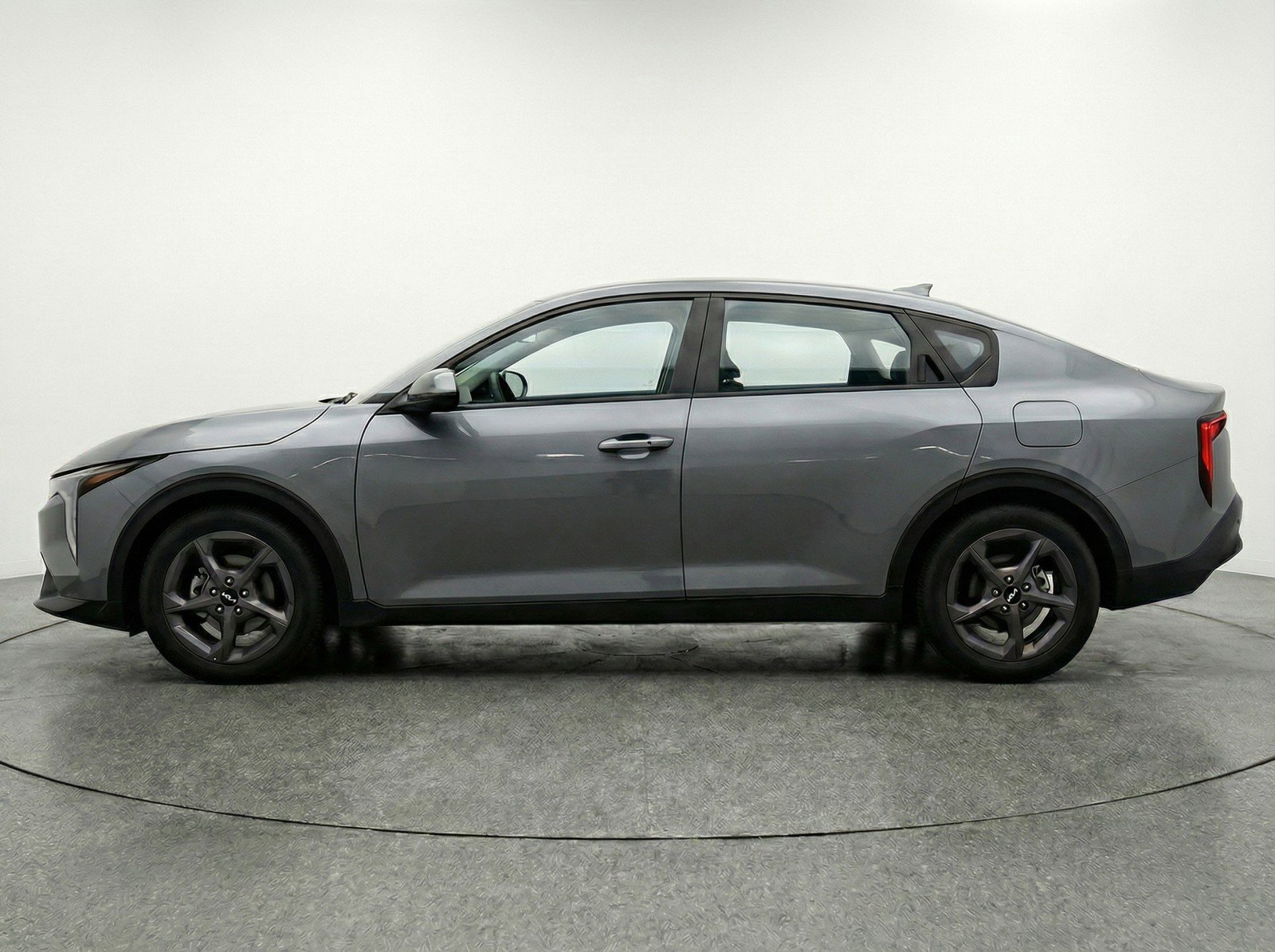 Used 2025 Kia K4 FWD image 5