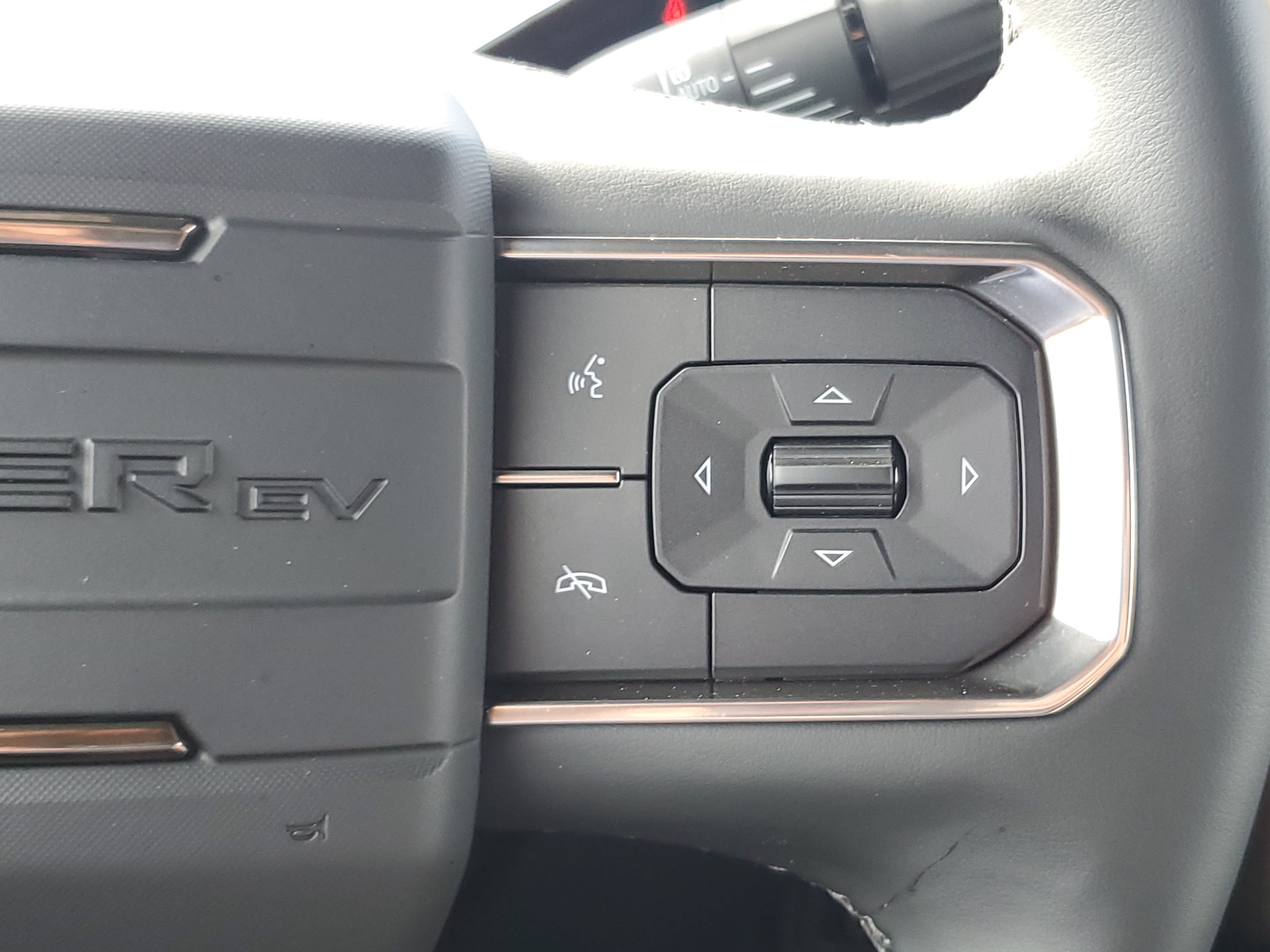 Used 2024 GMC Hummer EV 2X w/ Extreme Off-Road Package AWD/4WD image 14