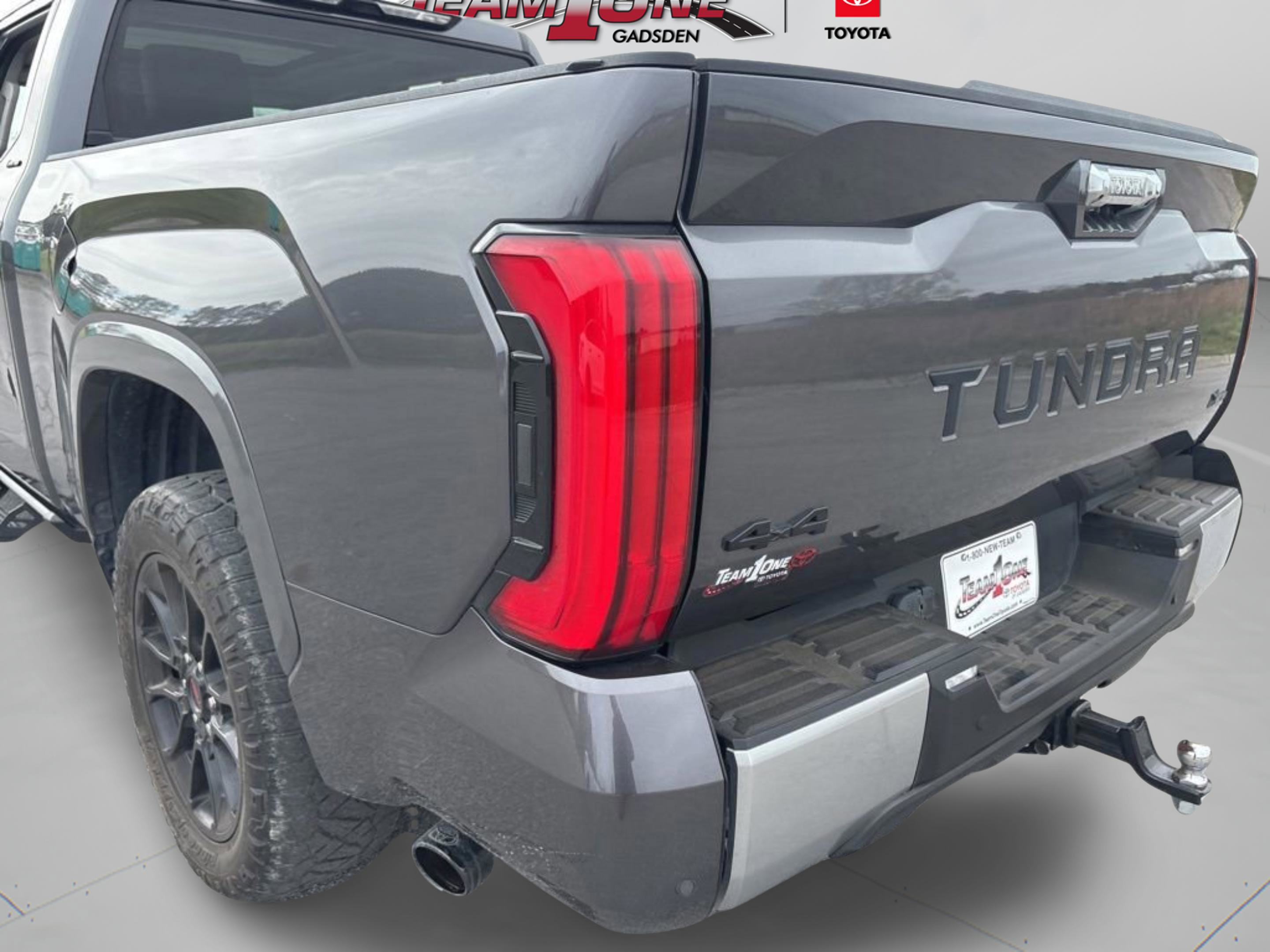 Used 2024 Toyota Tundra Limited w/ Power Package AWD/4WD image 5