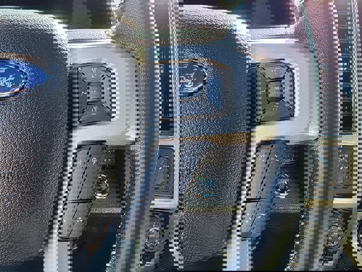 Used 2017 Ford F150 Lariat image 28