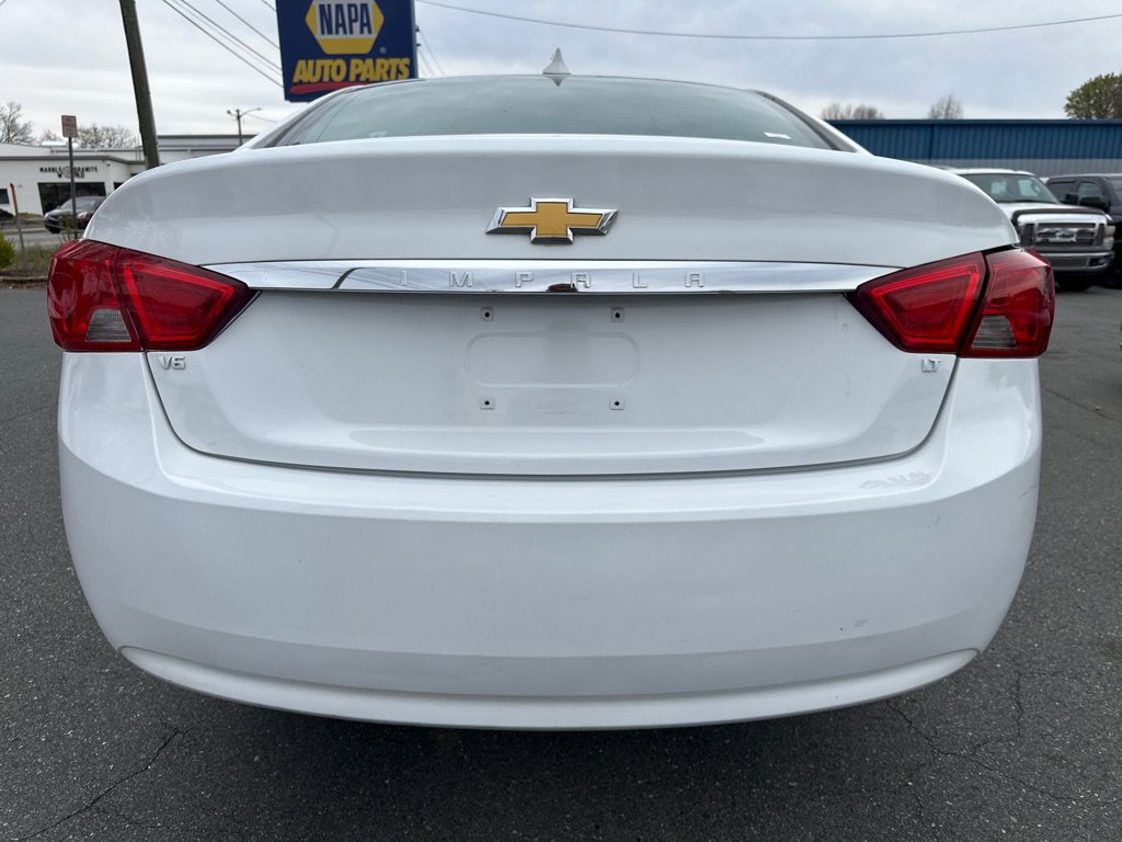 Used 2015 Chevrolet Impala LT image 4