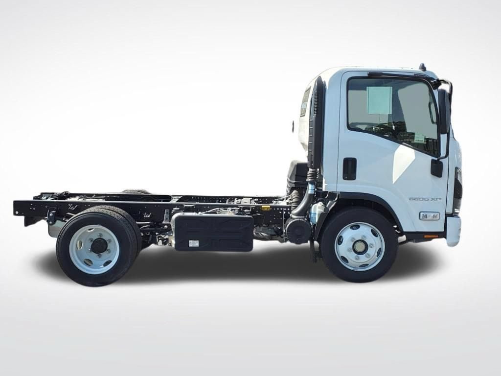 New 2025 Chevrolet Low Cab Forward 5500 XD RWD image 3