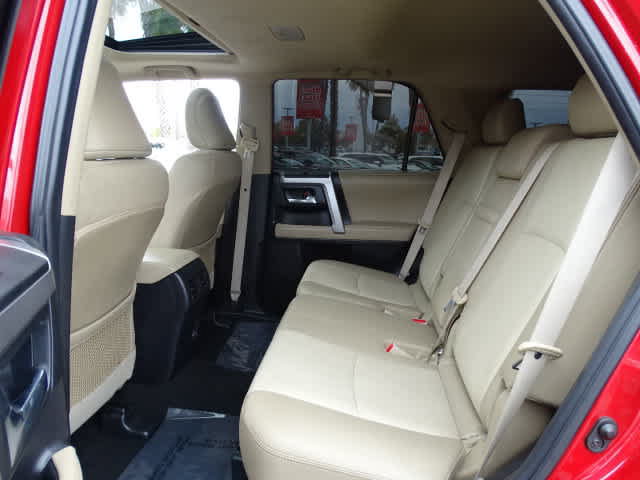 Used 2021 Toyota 4Runner SR5 Premium w/ Moonroof Package RWD image 21