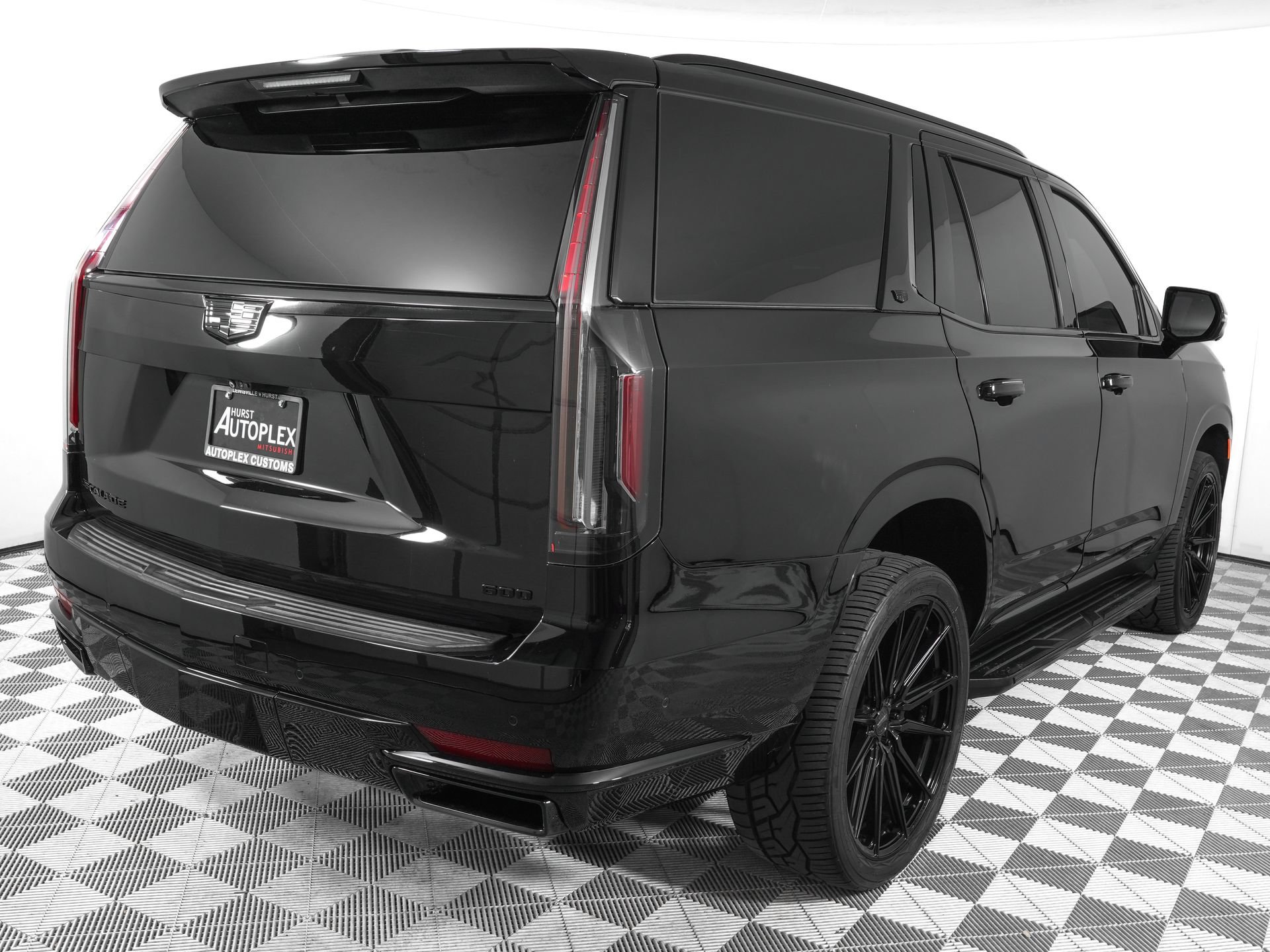 Used 2022 Cadillac Escalade Premium Luxury AWD/4WD image 4
