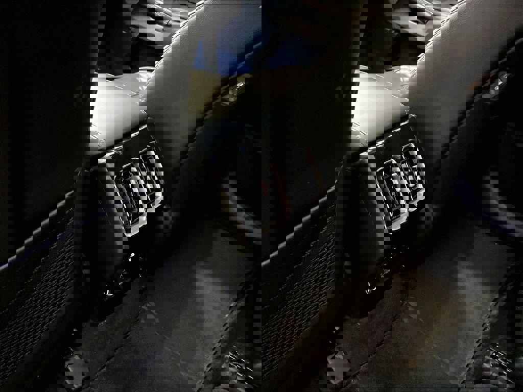 Used 2023 Kia Sorento SX AWD/4WD image 24