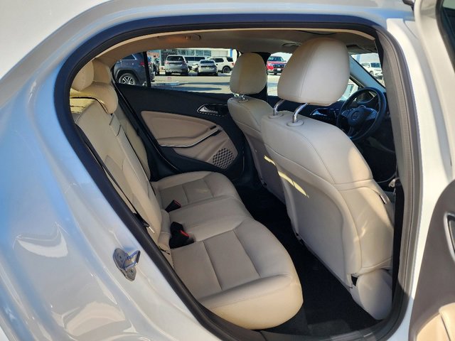 Used 2019 Mercedes-Benz GLA 250 4MATIC image 14