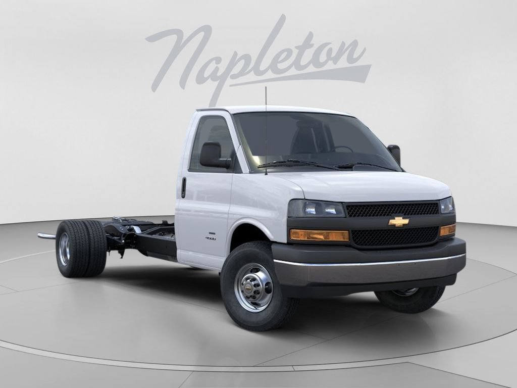 New 2026 Chevrolet Express 3500 w/ Power Convenience Package RWD image 2