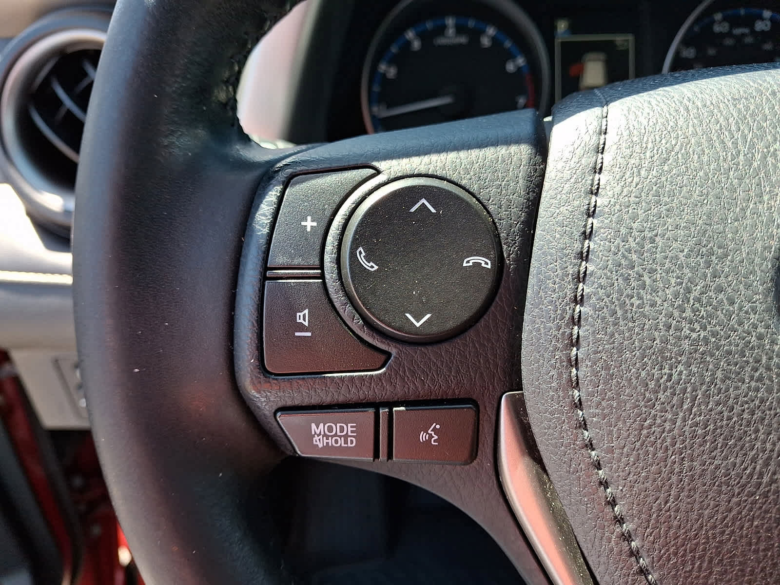 Certified 2017 Toyota RAV4 XLE AWD/4WD image 24