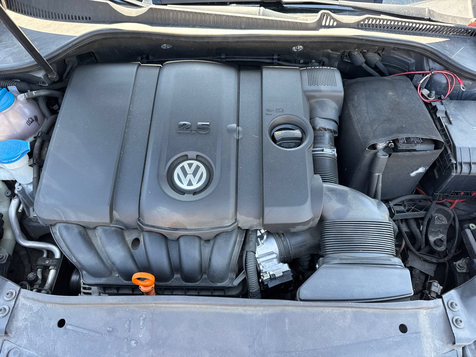 Used 2013 Volkswagen Golf 4-Door FWD image 6