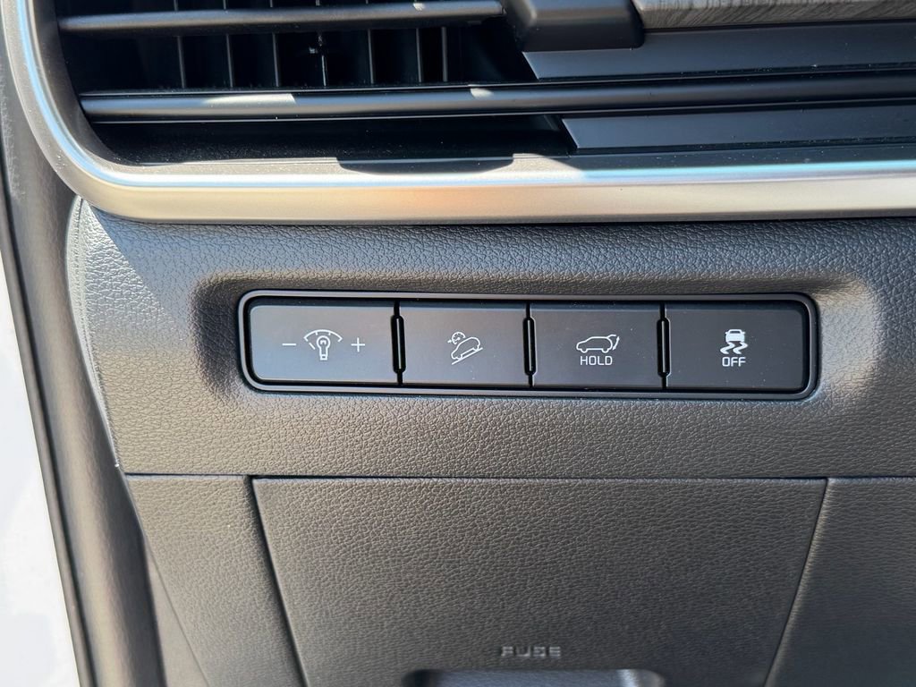 Used 2025 Kia Telluride EX w/ EX Captain's Chair Package FWD image 28