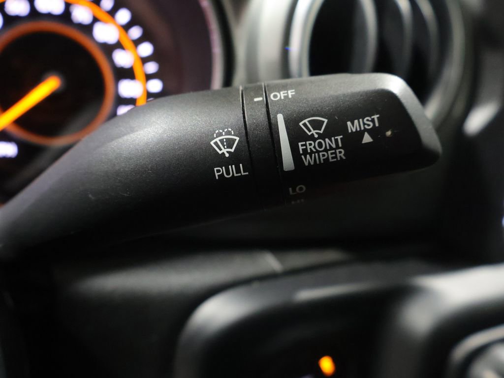 Used 2022 Jeep Gladiator Overland w/ Cold Weather Group image 43