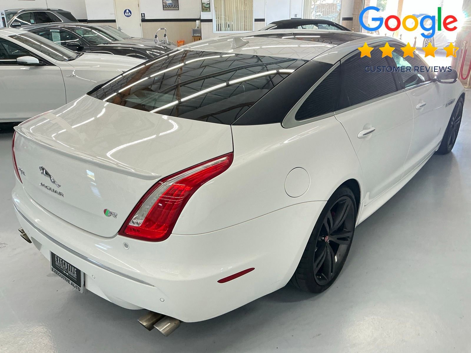 Used 2015 Jaguar XJ R LWB RWD image 5