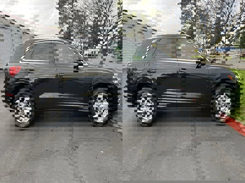 Used 2021 Audi Q3 2.0T Premium Plus w/ Premium Plus Package image 12