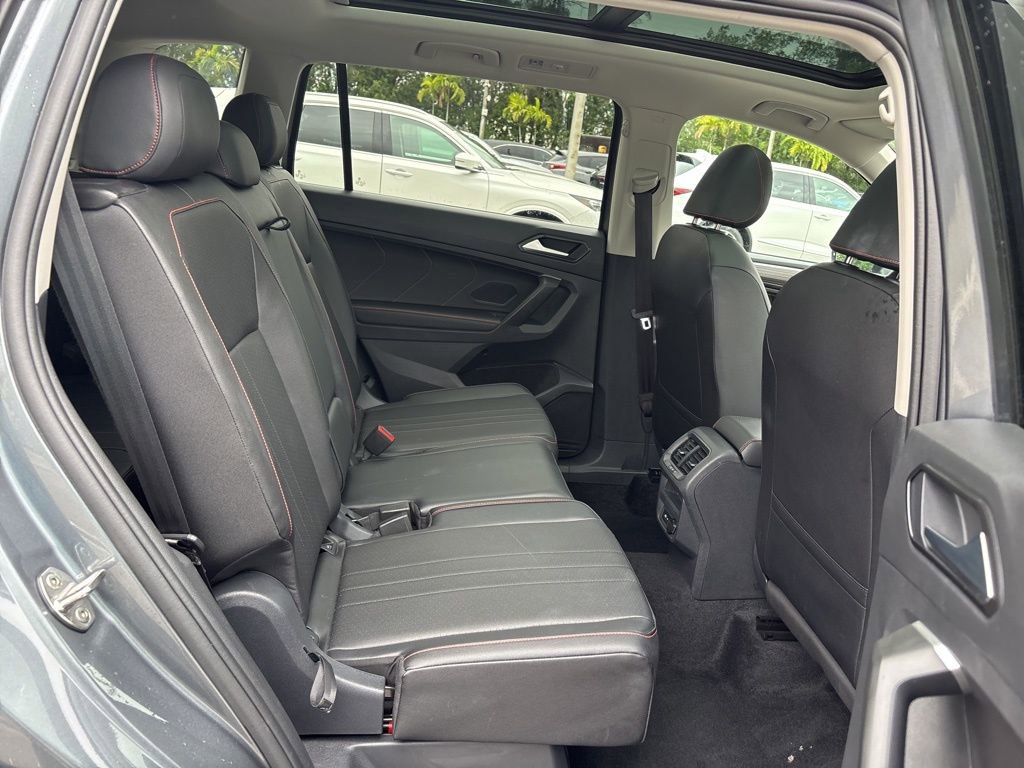 Used 2024 Volkswagen Tiguan Wolfsburg Edition image 19