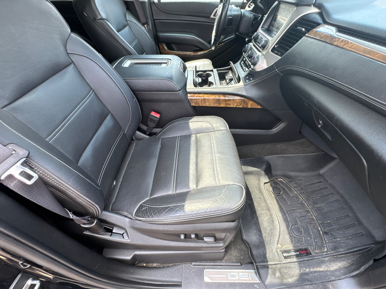 Used 2016 GMC Yukon XL Denali w/ Open Road Package AWD/4WD image 15