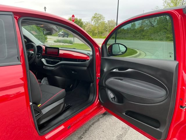 Used 2024 FIAT 500 e (RED) FWD image 15