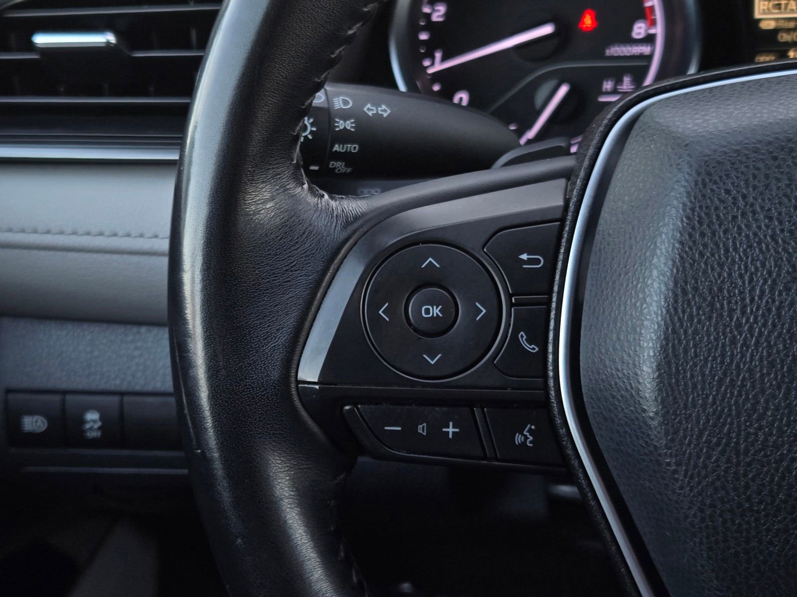 Used 2019 Toyota Camry SE w/ Audio Package image 19