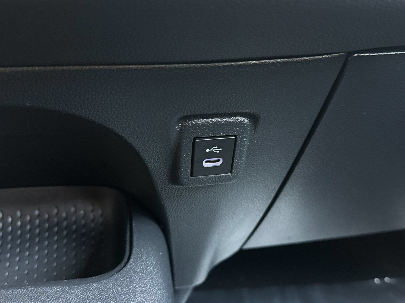 Used 2024 Toyota Corolla LE FWD image 26