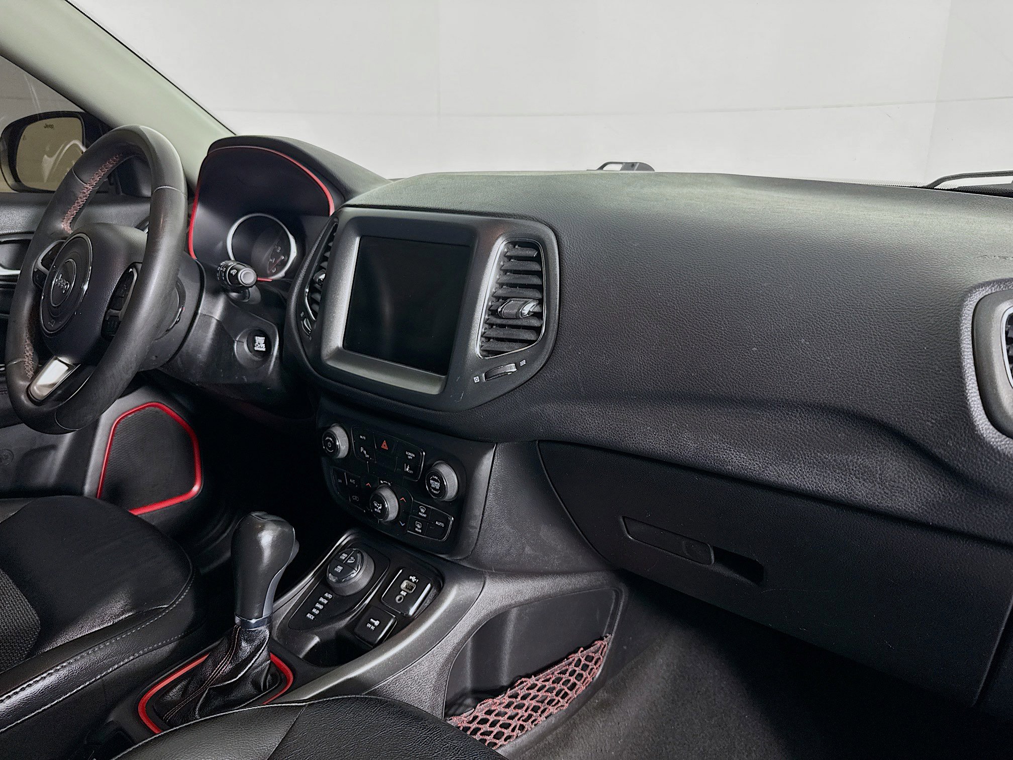 Used 2021 Jeep Compass Trailhawk image 29