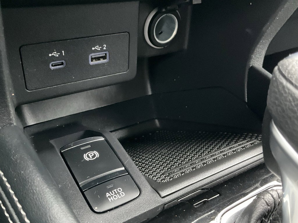 Used 2023 Nissan Kicks SR w/ SR Premium Package image 8