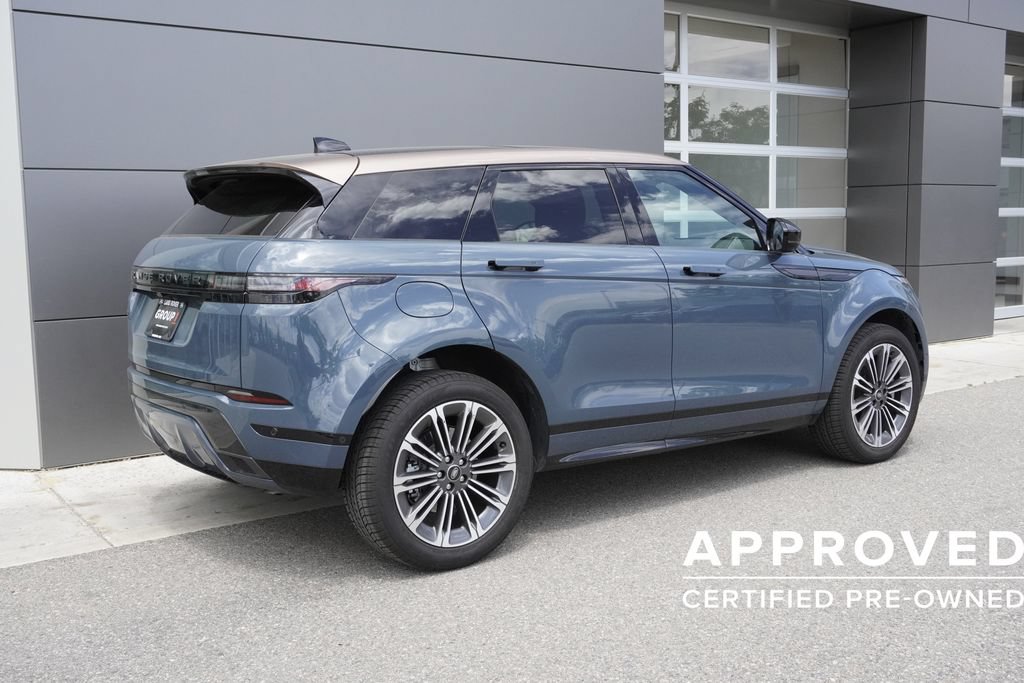 Used 2026 Land Rover Range Rover Evoque Dynamic SE AWD/4WD image 4