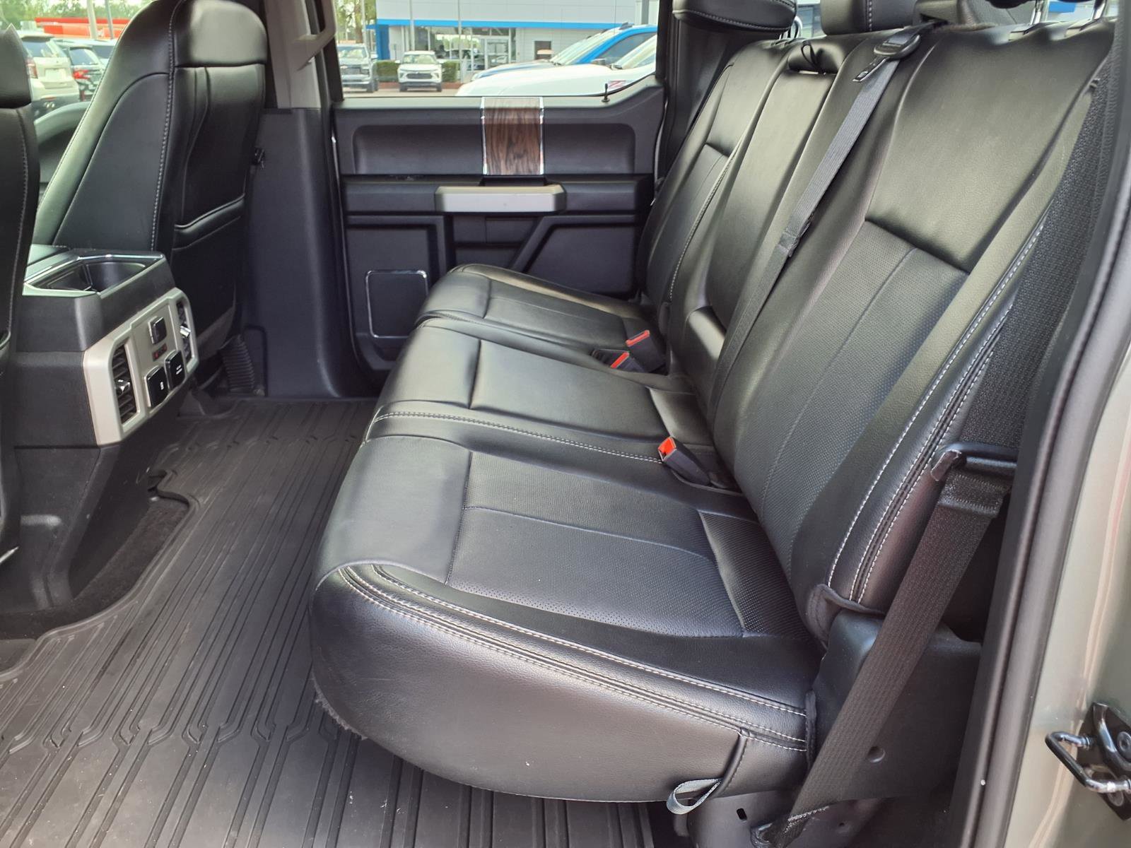 Used 2019 Ford F150 Lariat w/ Equipment Group 502A Luxury AWD/4WD image 16