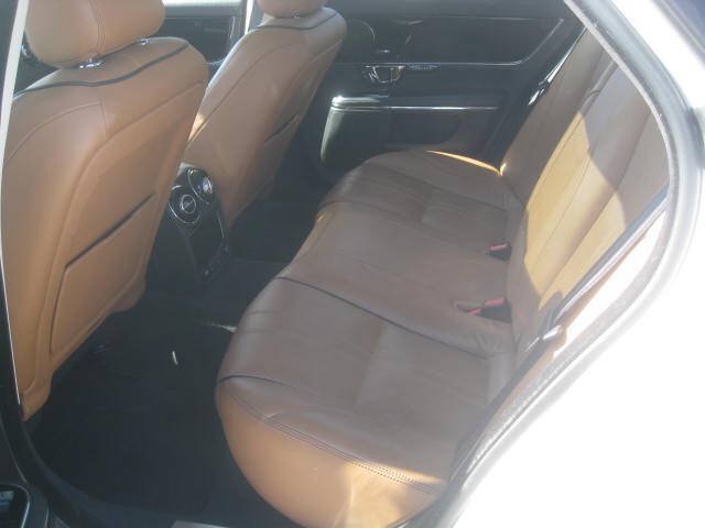 Used 2017 Jaguar XJ AWD/4WD image 18