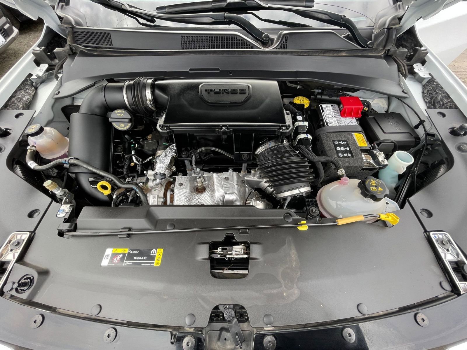 Used 2025 Jeep Compass Limited image 33