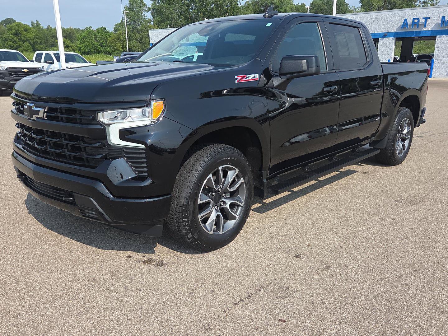 Used 2023 Chevrolet Silverado 1500 RST w/ Z71 Off-Road Package AWD/4WD image 10