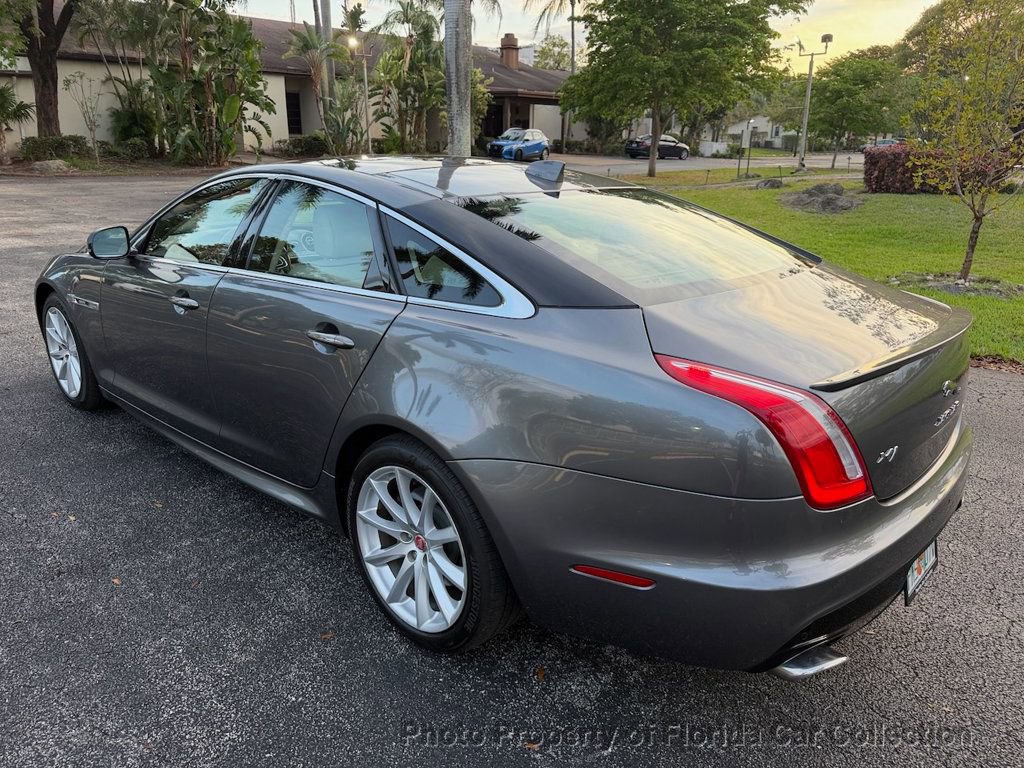 Used 2017 Jaguar XJ R-Sport image 3